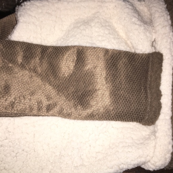 Soft Sherpa Hooded Fleece Robe Style Jacket - Picture 7 of 8